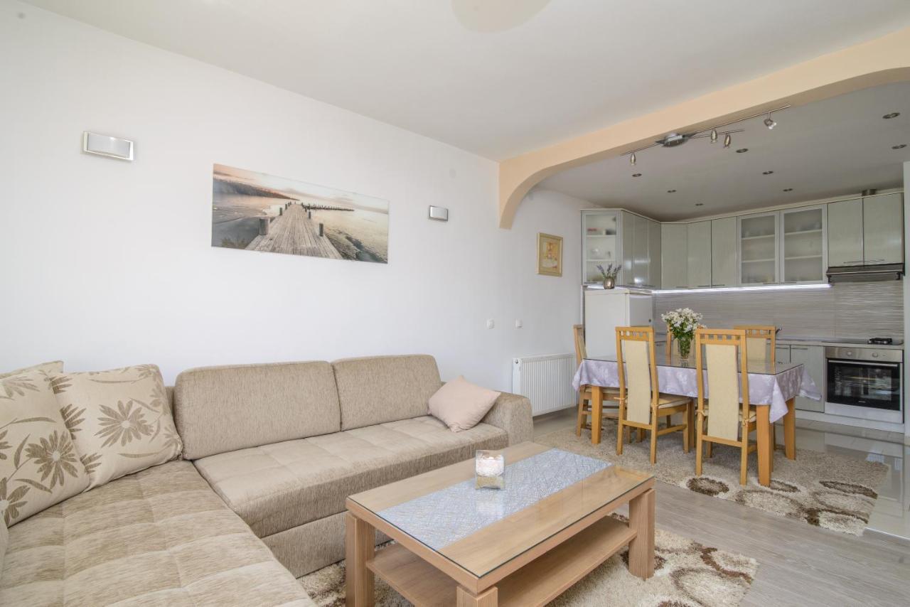 Apartments Tonka Trogir Exterior photo