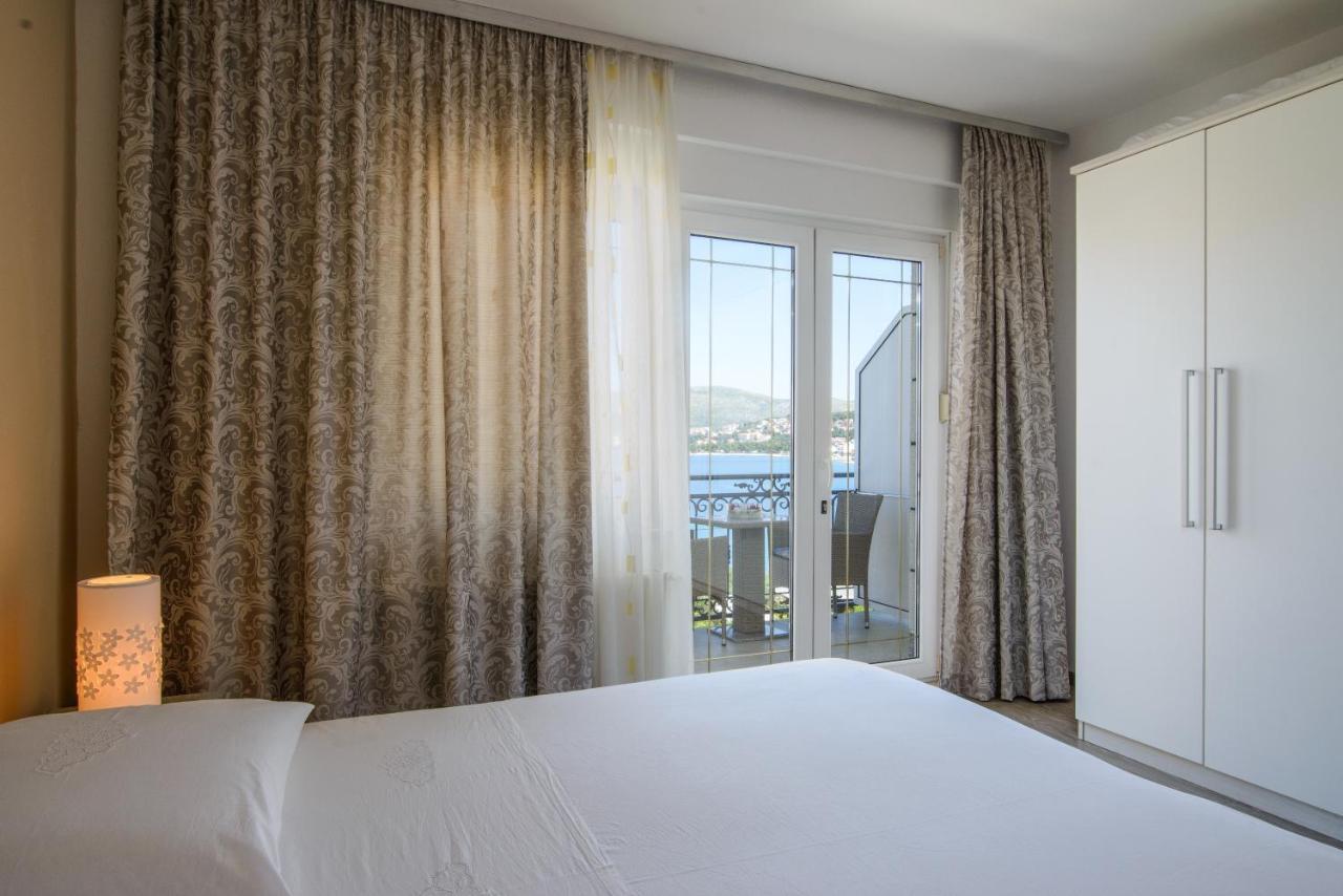 Apartments Tonka Trogir Exterior photo