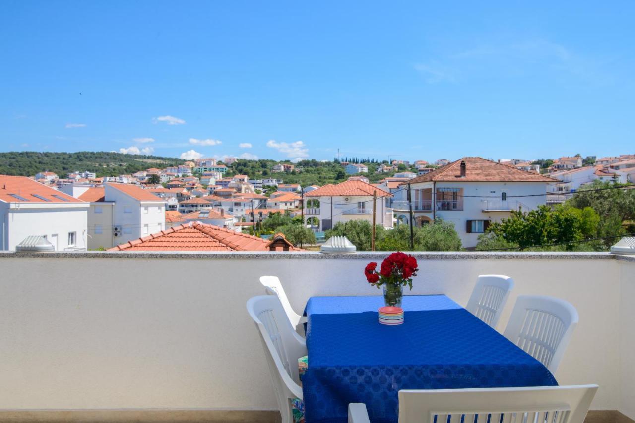 Apartments Tonka Trogir Exterior photo
