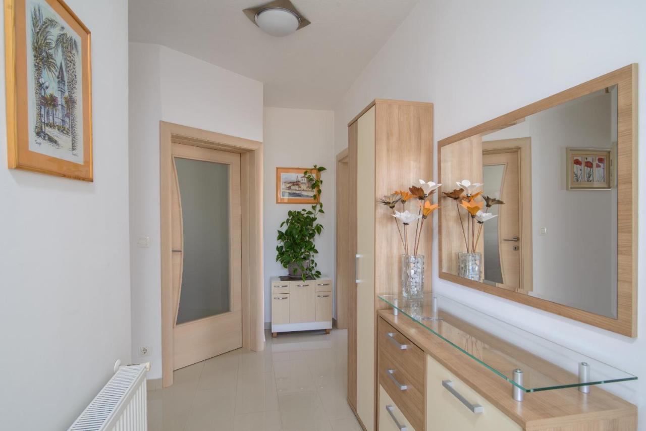 Apartments Tonka Trogir Exterior photo