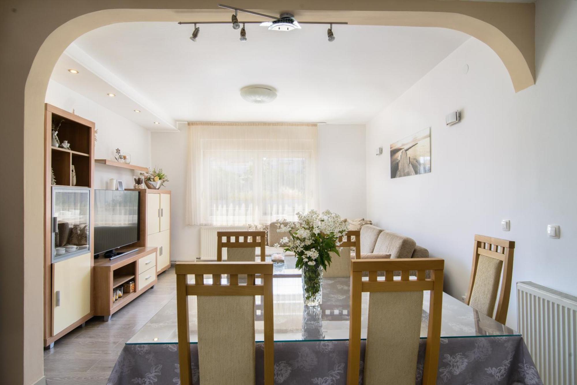 Apartments Tonka Trogir Exterior photo